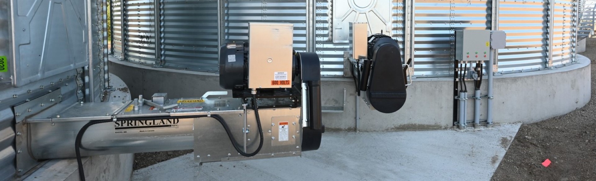 Springland U-Trough Free Flow Unloading System for Grain Handling